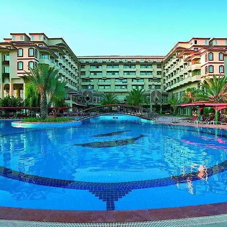 Nova Park Ośrodek wypoczynkowy 5*